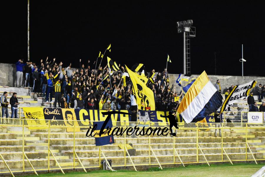 tifosi ultras juve stabia curva est