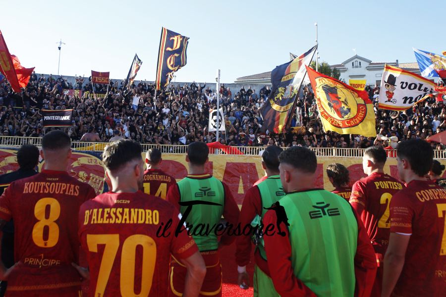 Squadra sotto la curva